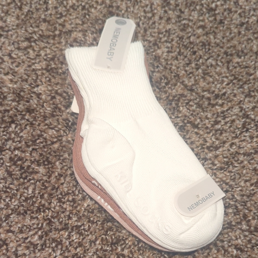 White and Brown‎ Kids Socks
